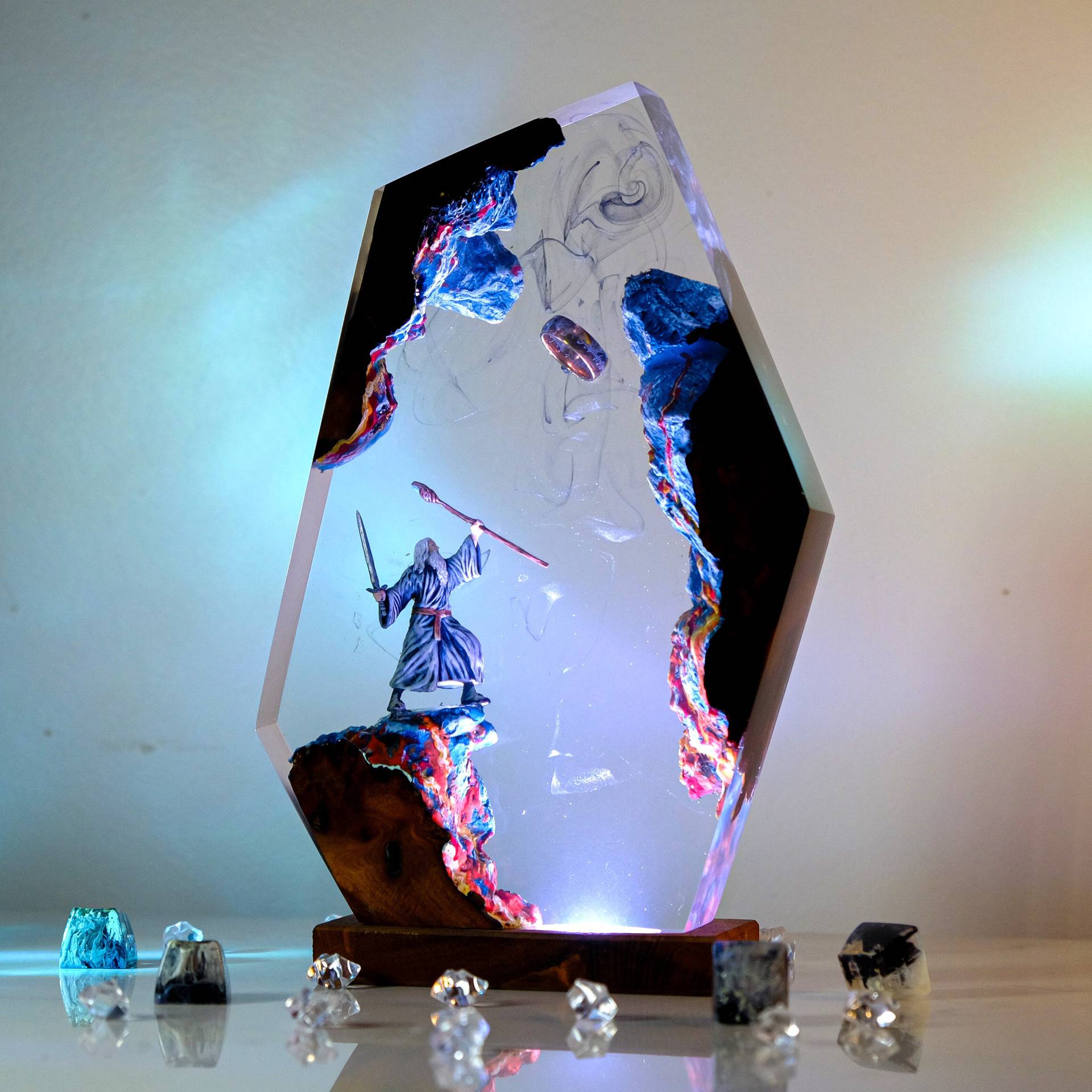 Movie Scence Figure Table Resi - огляд і ціна Desk Setup Lamp